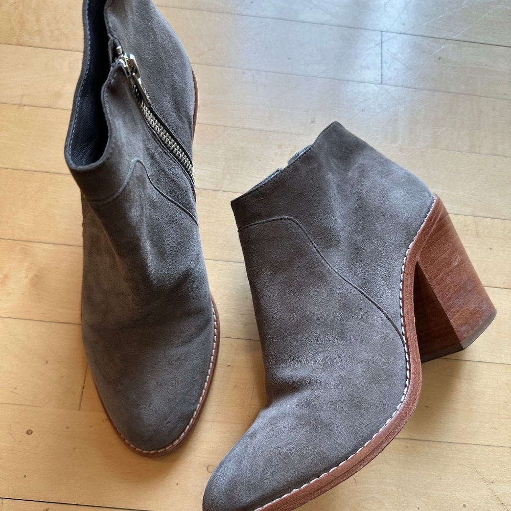 Loeffler Randall Ella grey suede bootie, 8.5. L1053 - Picture 2 of 6